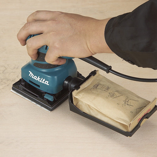 Ponceuse de finition 1/4 feuille avec coffret