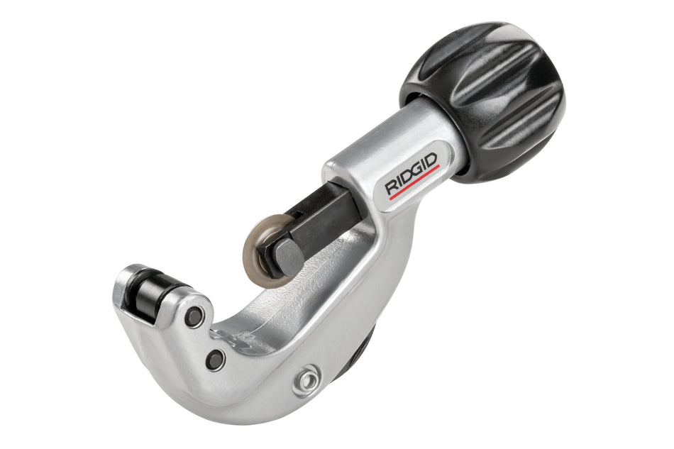 Coupe-tubes à débattement constant 150 avec molette haute résistance