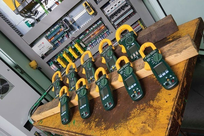 CLAMPMETER,CM660